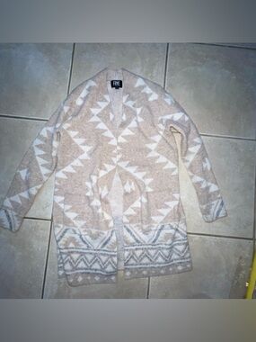 Frye Cardigan Sweater Womens Small Beige Stretch Aztec Patterned Knit Cozy